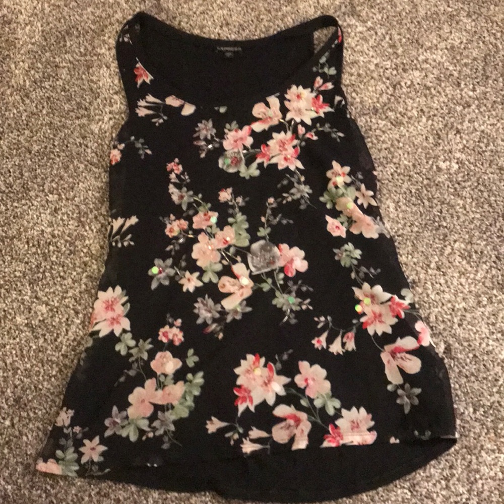 Beautiful sequin and flowered pattern tank